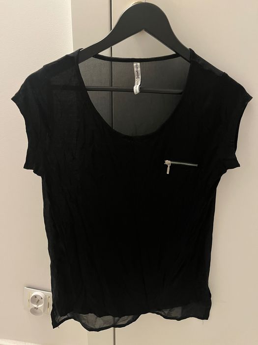 Bluzka koszulka top tshirt czarna Stradivarius. Rozm. S