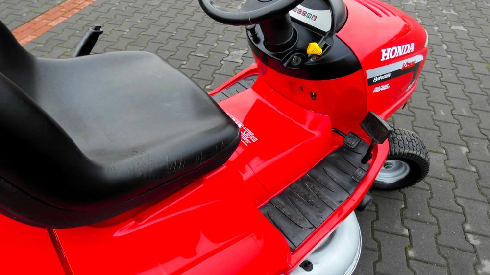 Traktorek kosiarka HONDA 2417 2 Cylindry (081205.5) - Baras