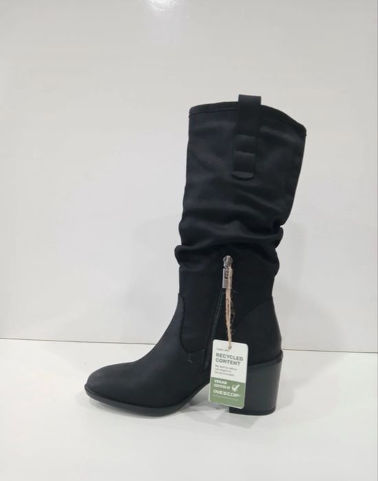 Botas cano alto novas, Mustang tamanho 36
