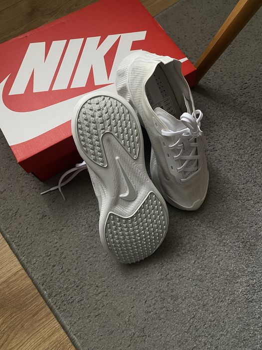 Оригінал! Кросівки Nike Ava X White IQ7633-100 42 43 44 p-6000 rover air max nb 574 997