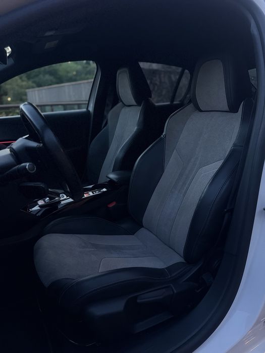 Peugeot e208 GT Full extras