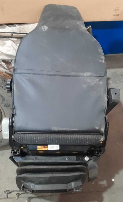 Mitsubishi Canter Fuso - 2017 - Porta esquerda, Painel Frontal, Banco