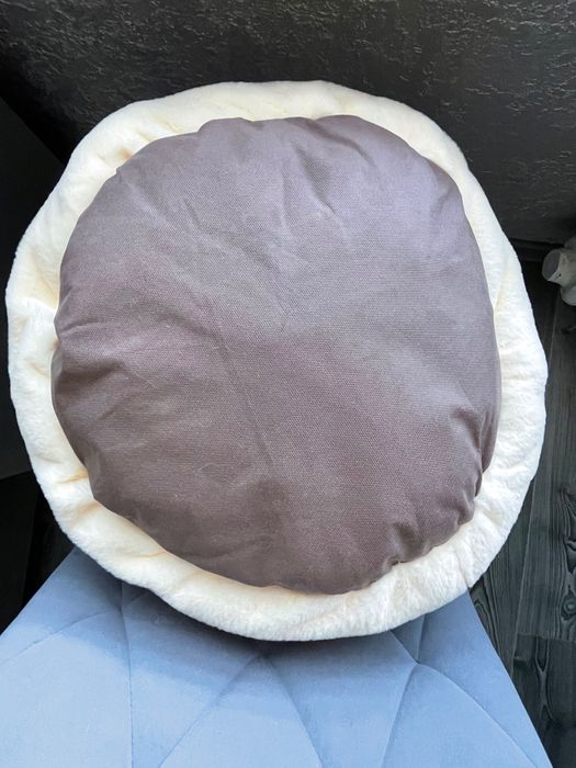 Лежанка для котика