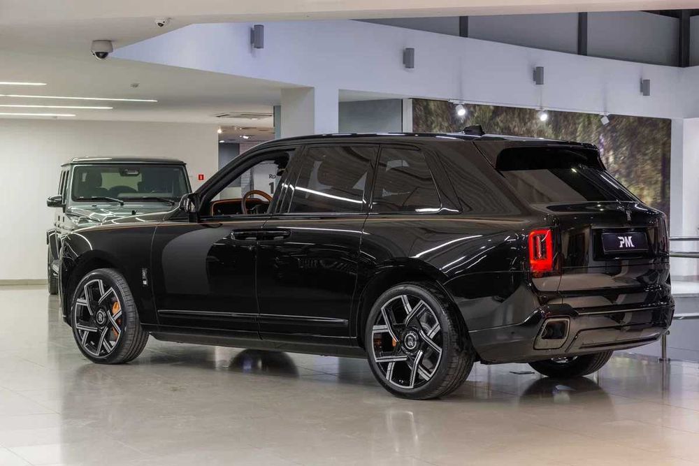 2025 Rolls-Royce Cullinan Series II Black Badge I