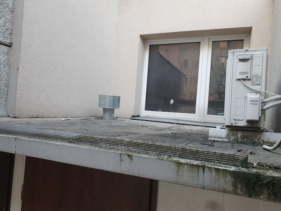 Zlece smołowanie uszczelnienie dachu 2.5x2.5 
​Szczegóły zlecenia:
​Wymiary dachu: ok. 2,6 m x 2,6 m (powierzchnia nieca