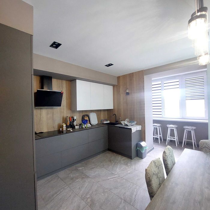 Продам дворівневу 3 кім. Шикарну квартиру