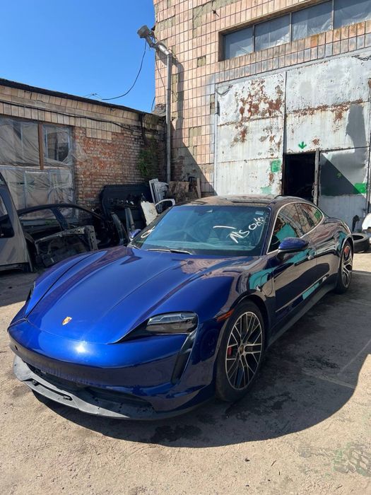 Панорама, дах, криша Porsche taycan, E-Tron GT