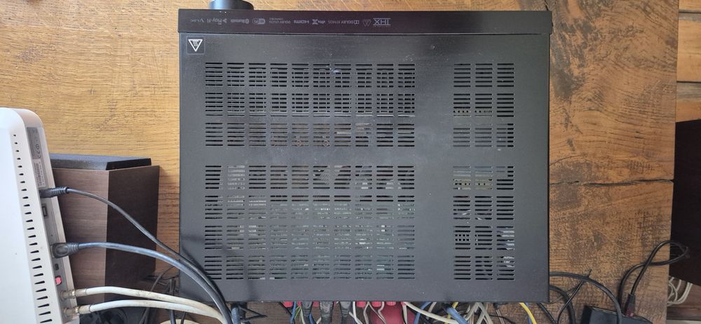 Amplotuner ONKYO TX NR686