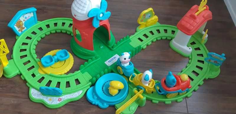 Clementoni baby pociąg farmera train figurki z pudełkiem