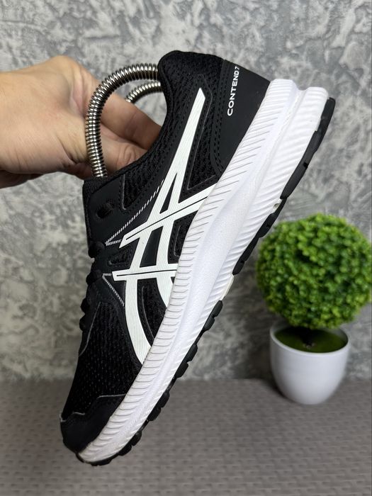 ASICS Contend 7 кроссовки 39 размер спортивные черные