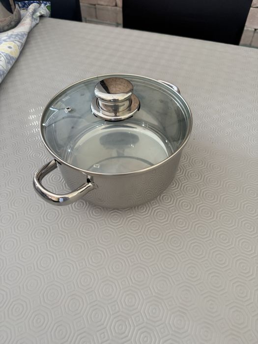 Trem de cozinha novo