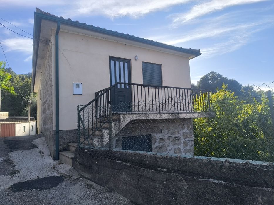 Quinta,Casa com terreno e água