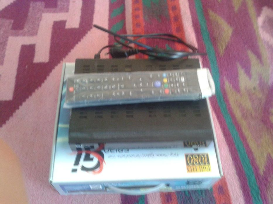 Спутныковый ресивер GI s-8120