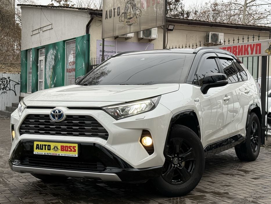Toyota Rav4 2018 год, 2.5 гибрид!!!