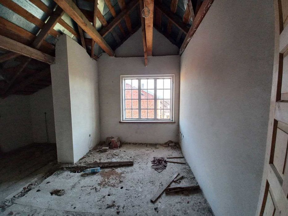 Приватний будинок з ділянкою 12сот. в хорошій локації