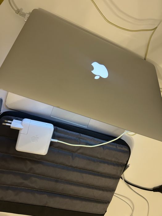 MacBook rok produkcji 2017