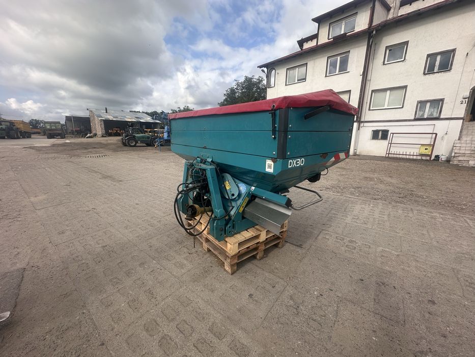 Rozsiewacz do nawozu sulky dx30 waga