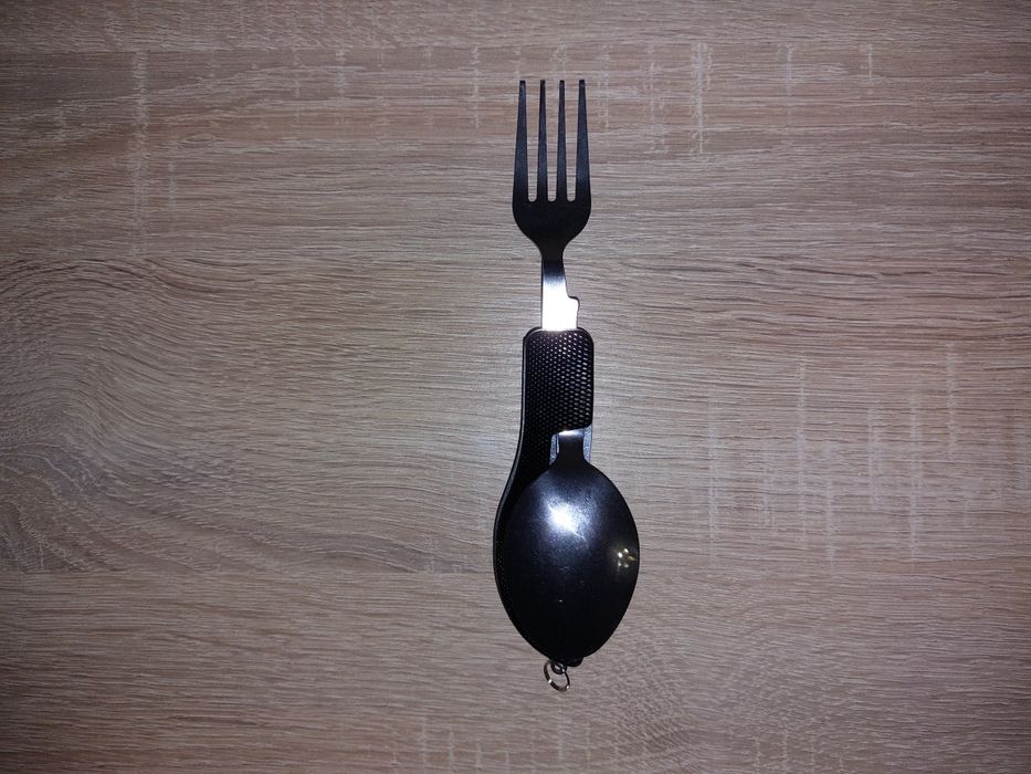 Универсальный складной набор: ложка, вилка, нож, открыва