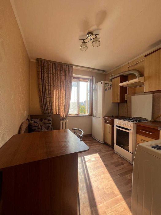 Продаж 1-кім. квартири в Центрі (вул. Героїв Поліції )