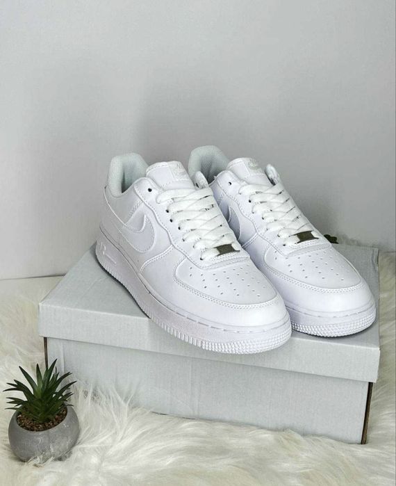 Кроссовки Nike air force 1