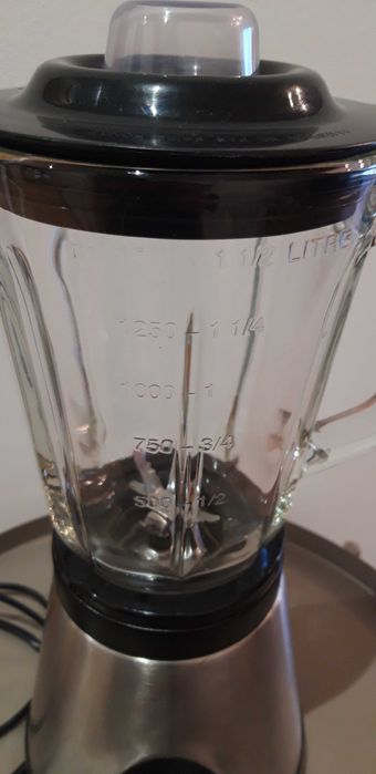 Liquidificador Electronia 500W com copo de vidro