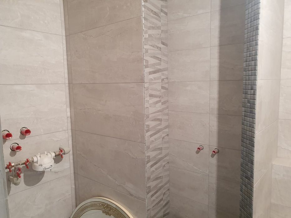 Продам 1 квартиру  жк.Жаботинского 54 а Альтаир 3