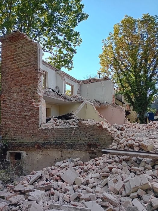 usługi budowlane koparko ładowarką oraz koparka kołową obrotową jcb