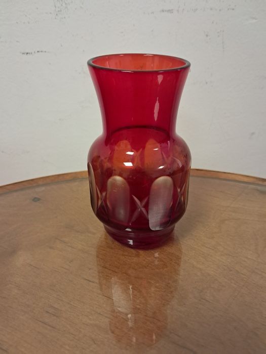 Ваза 12см рубінове скло