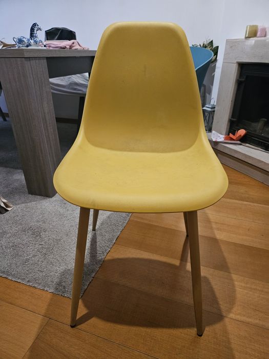 Cadeira amarela homa