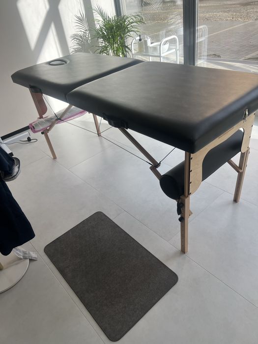 Масажний стіл, кушетка