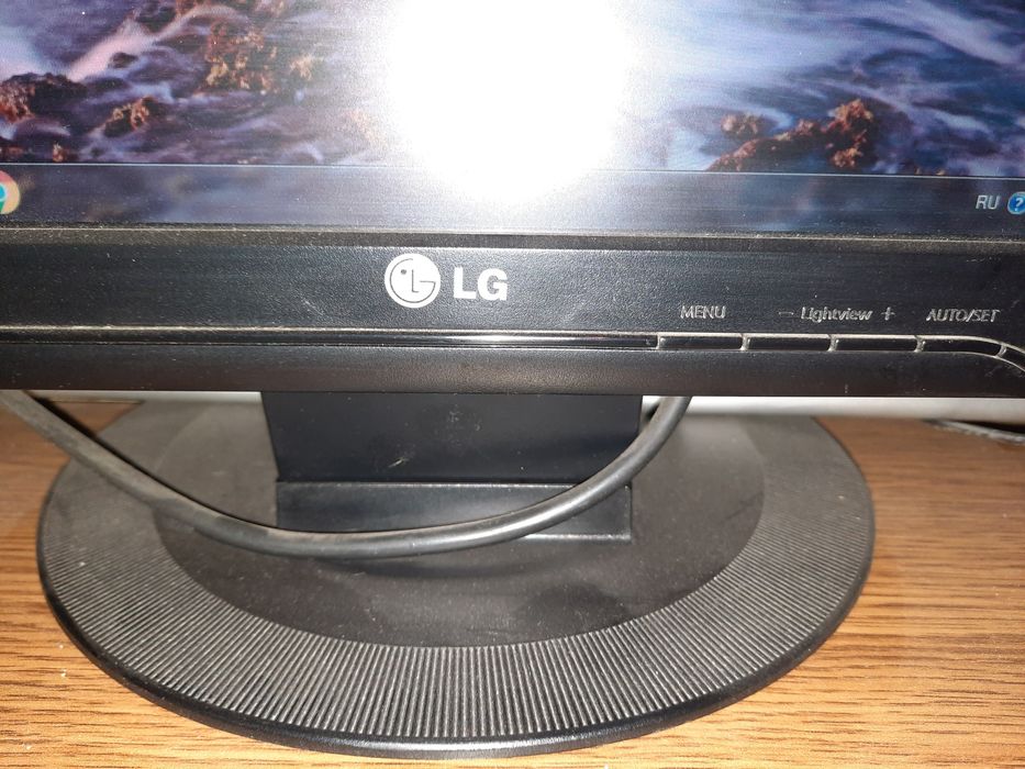Монитор LG 17 дюймов