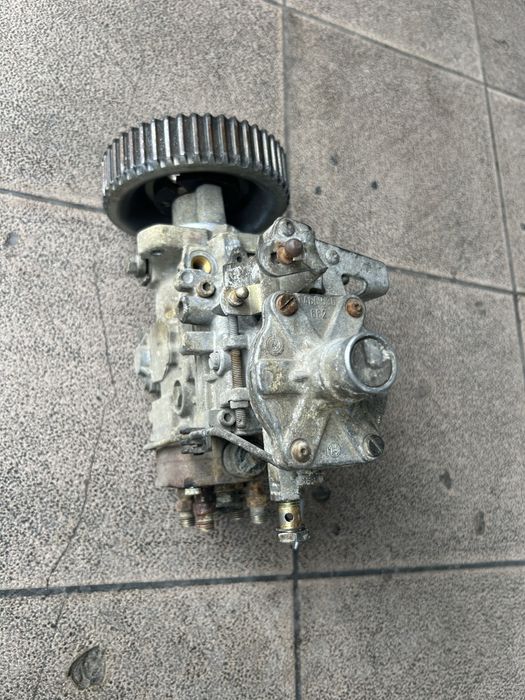 Pompa wtryskowa Transit 2.5 diesel 1995 rok