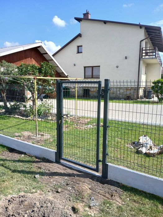 Kompletne ogrodzenie panelowe 173 fi5 z podmurówką - 87zł/mb