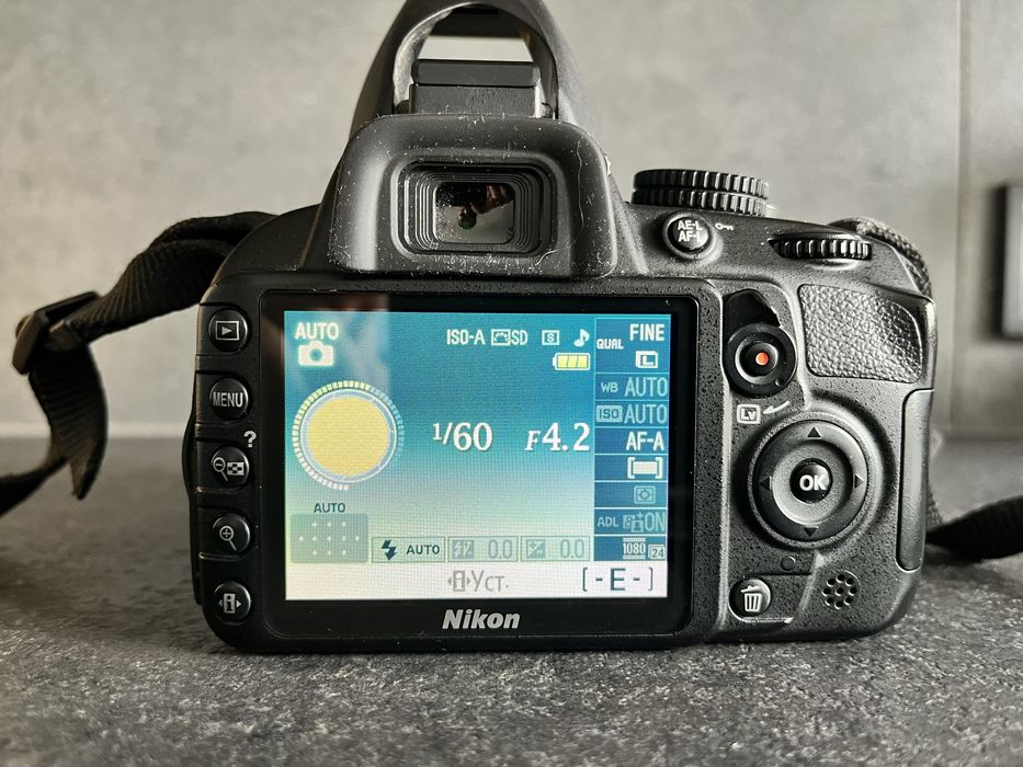 Фотоапарат Nikon D3100