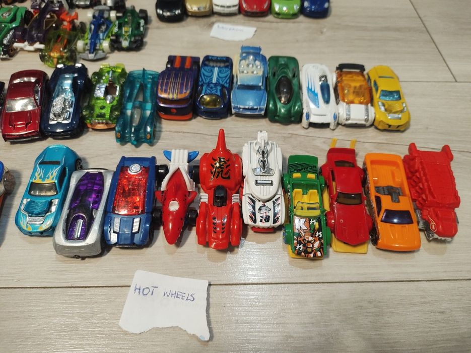 Resoraki samochodziki Hot Wheels Matchbox Bburago
