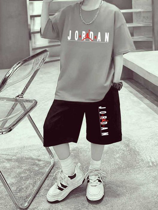 Conjuntos disponíveis 2 aos 16 anos