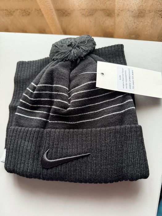 Шапка і хомут,для близнят двійнят