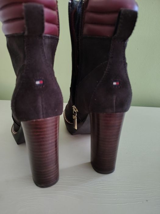 Ботильони замшеві нові