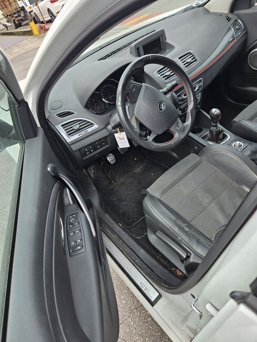 Renault Megane III GTLine 1.5 DCi de 2012 para peças