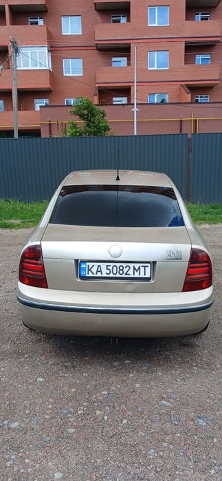 Продаж Skoda Superb