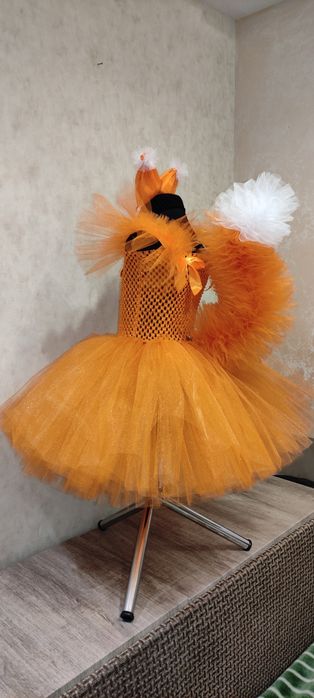 Хвіст для костюма білочка, лисичка. Каркасний, фатиновий.
