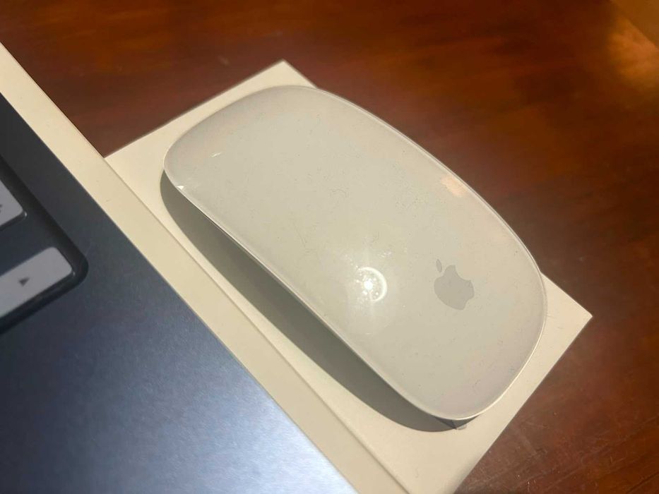 MacBook Neo APPLE Índigo + RATO - NOVO