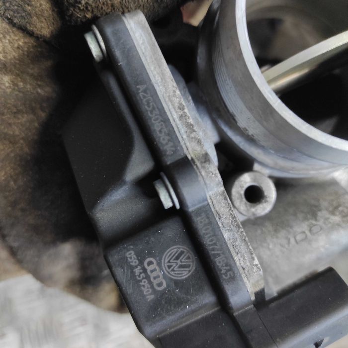 Przepustnica Audi A6 C6 3,0 TDI 059,145,950A