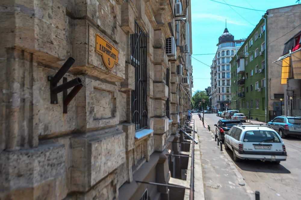 Аренда квартиры 1 этаж  посуточно/помесячно Центр города/6010