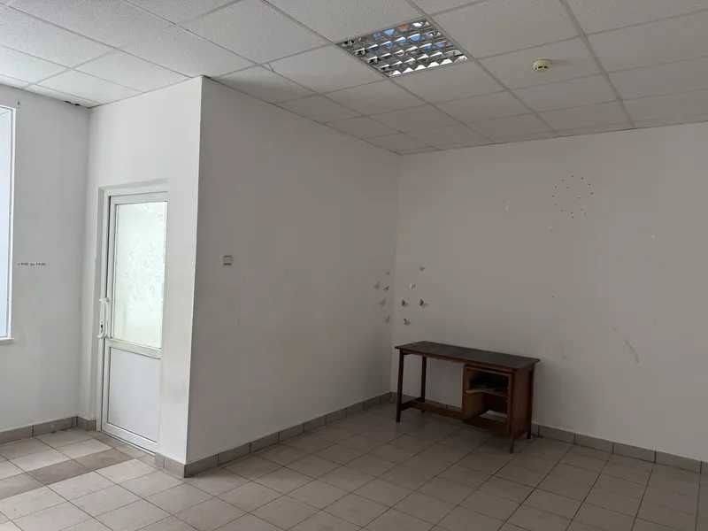 ОРЕНДА – приміщення 1-го поверху площею 50,60 м²  смт. Товсте