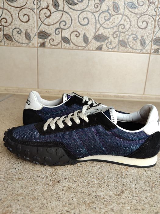 Кросівки KENZO р.36 довжина устілки 23,5 см.
