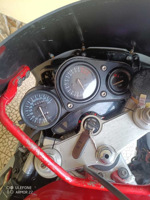 Vendo por motivos de saude