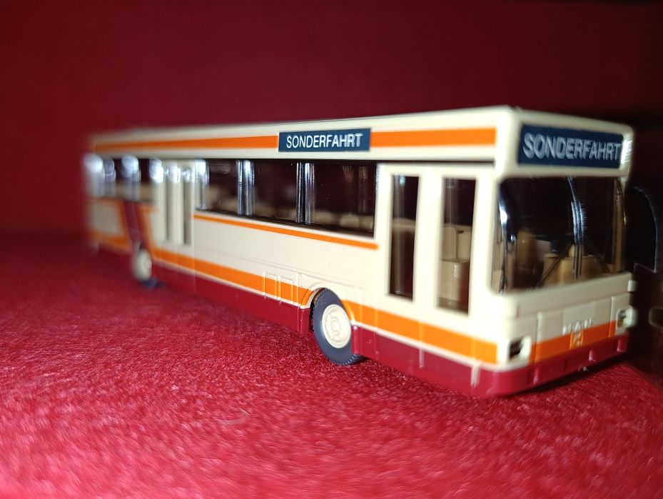 Miniatura Viking Autocarro MAN SL 202