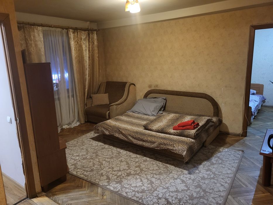 Подобово,метро Політехнічний інститут,Охматдит пр.Берестейський 20