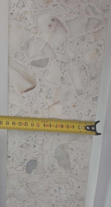 Parapet konglomerat marmurowy Boticino – 220cm x15cm x3cm, Stan Idealn